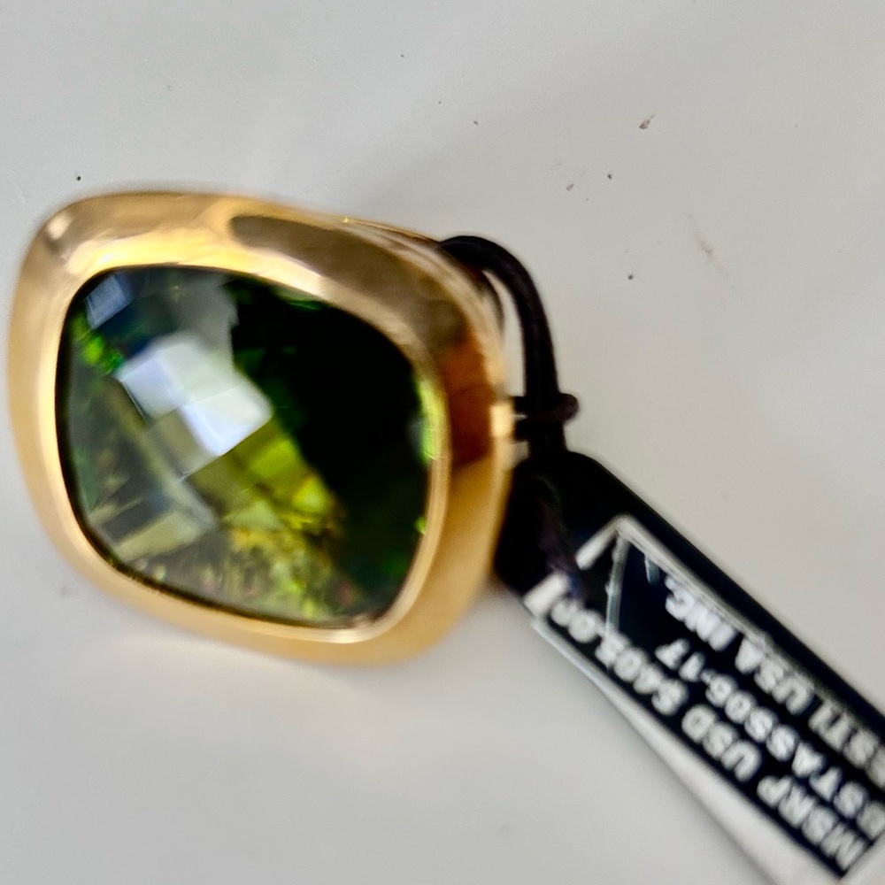 Rebecca Statement Ring with Large-faceted Green Peridot Stone. - Picture 5 of 8